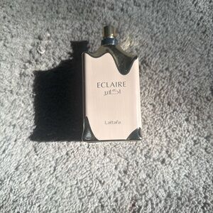 Eclaire by Lattafa - Elegant Cream Perfume